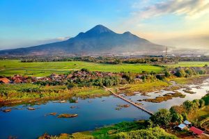 10 Gunung Terbaik dan Terindah di Jawa Timur