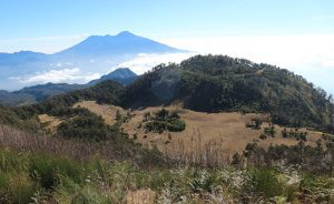 10 Gunung Terbaik dan Terindah di Jawa Timur
